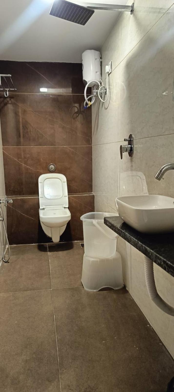 Hotel Royal Square Gandhinagar Esterno foto